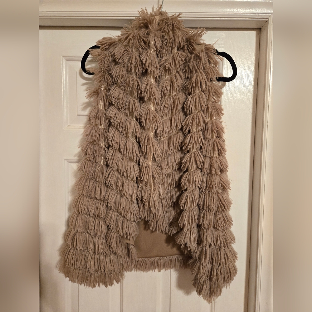 Cupio Beige Fringed Vest